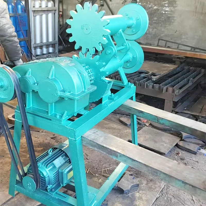 Küçük Lastik Şerit Kesme Makinası